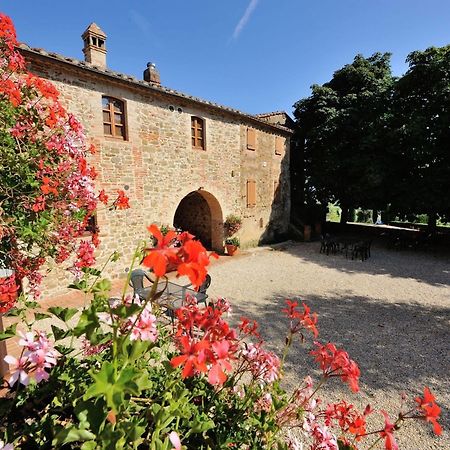 Отель Relais Borgo Torale Пассиньяно-суль-Тразимено Экстерьер фото