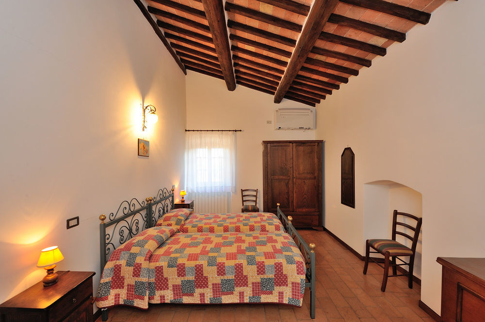 Отель Relais Borgo Torale Пассиньяно-суль-Тразимено Экстерьер фото